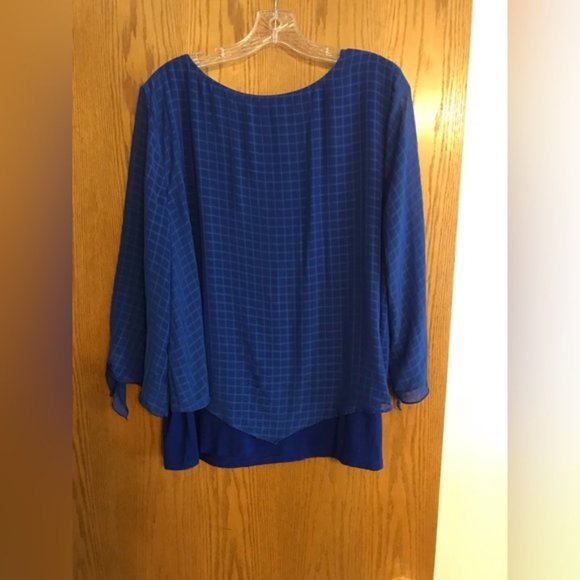 Office appropriate cool summer top - Picture 3 of 3